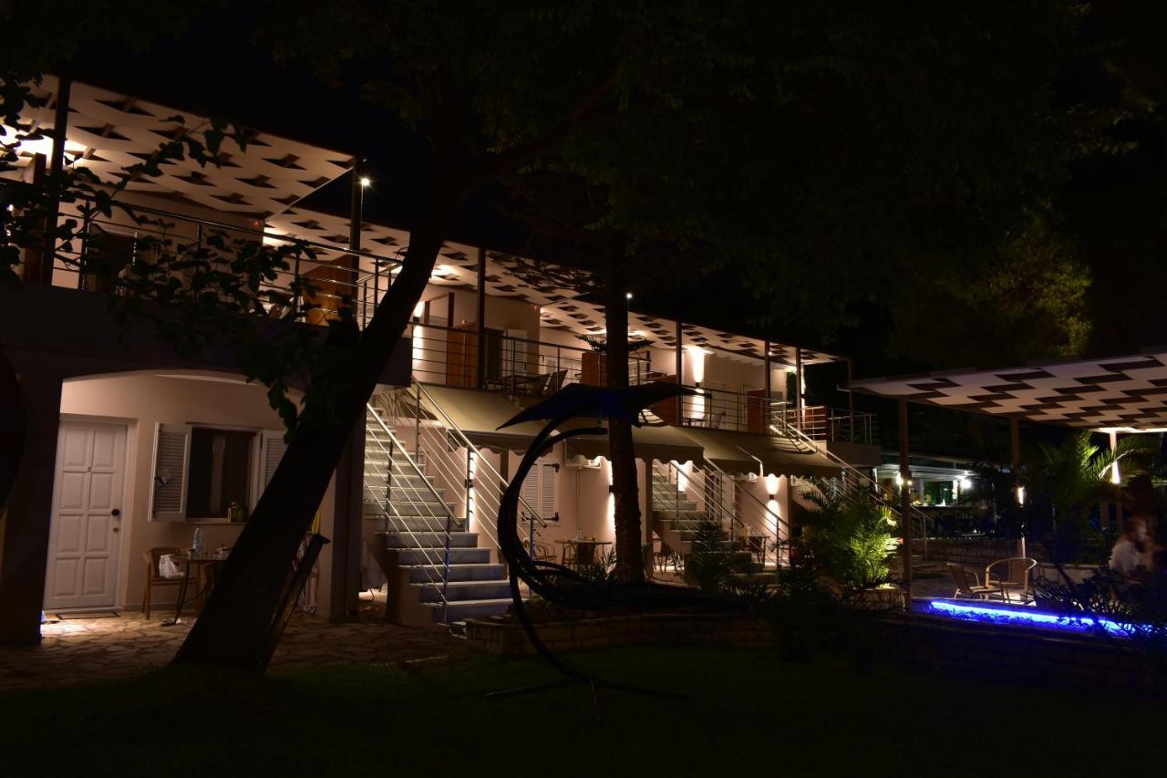 Flisvos Seaside Apartments 利吉亚 外观 照片